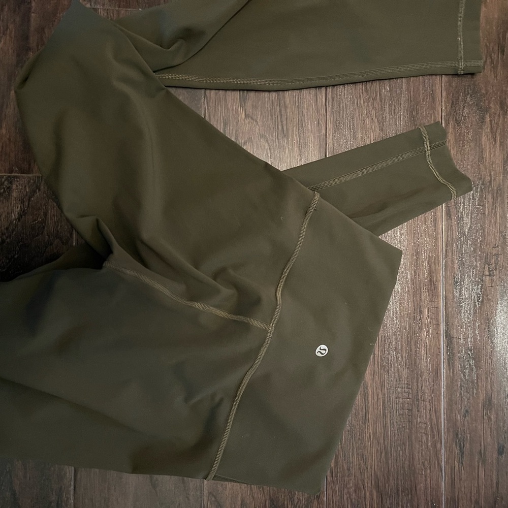 lululemon leggings - Picture 4 of 5